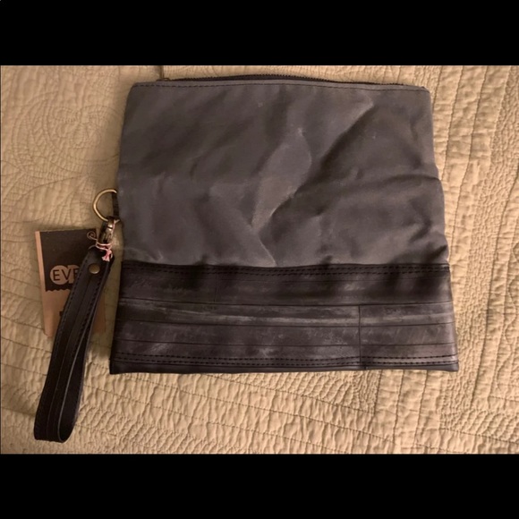 upcycled tire purse! - Picture 5 of 6